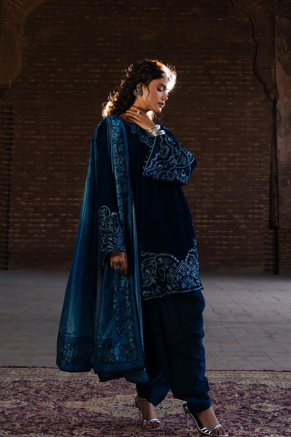 Maryum N Maria | Gulshan e Makhmal | CAPUCINE - MWS5888