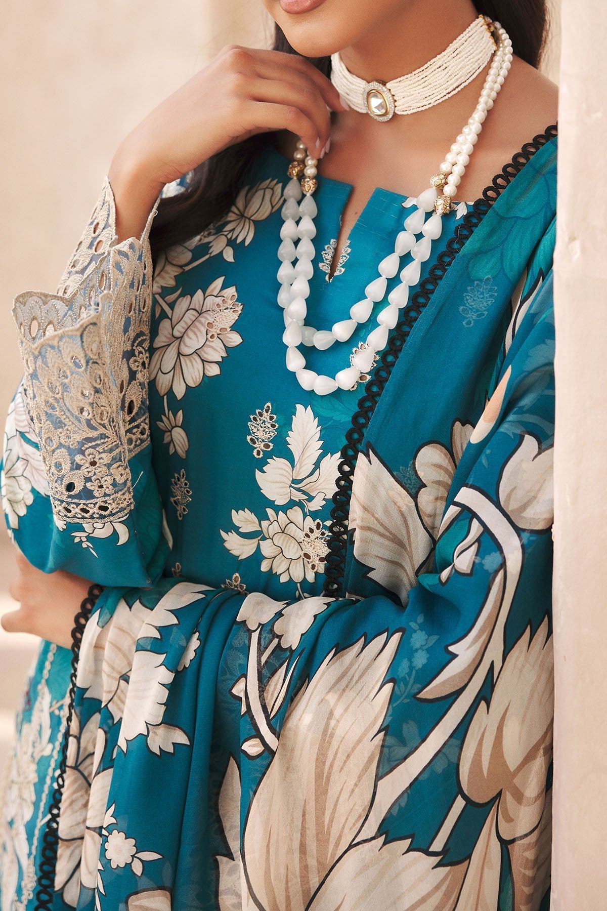 Motifz | Amal Luxury Lawn | 3737