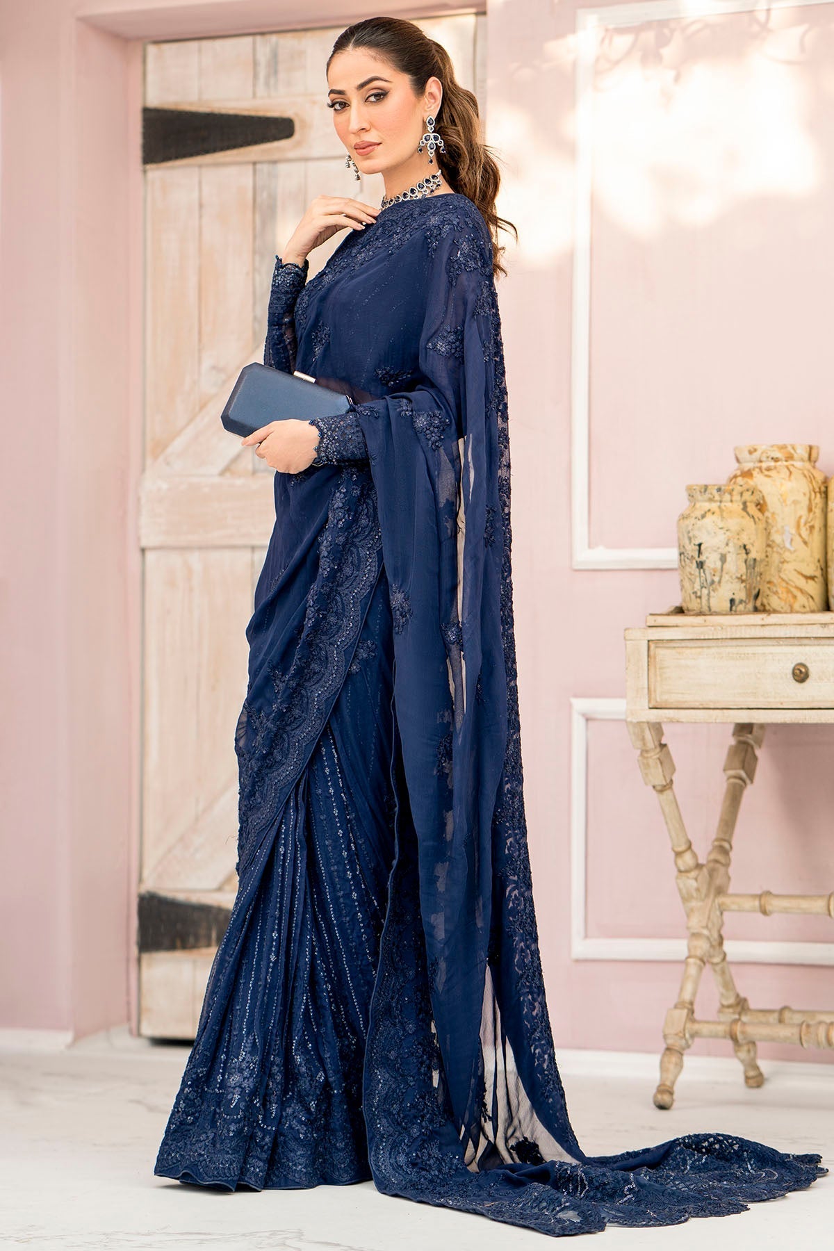 Motifz | Luxury Formals | 4120-CASPARA