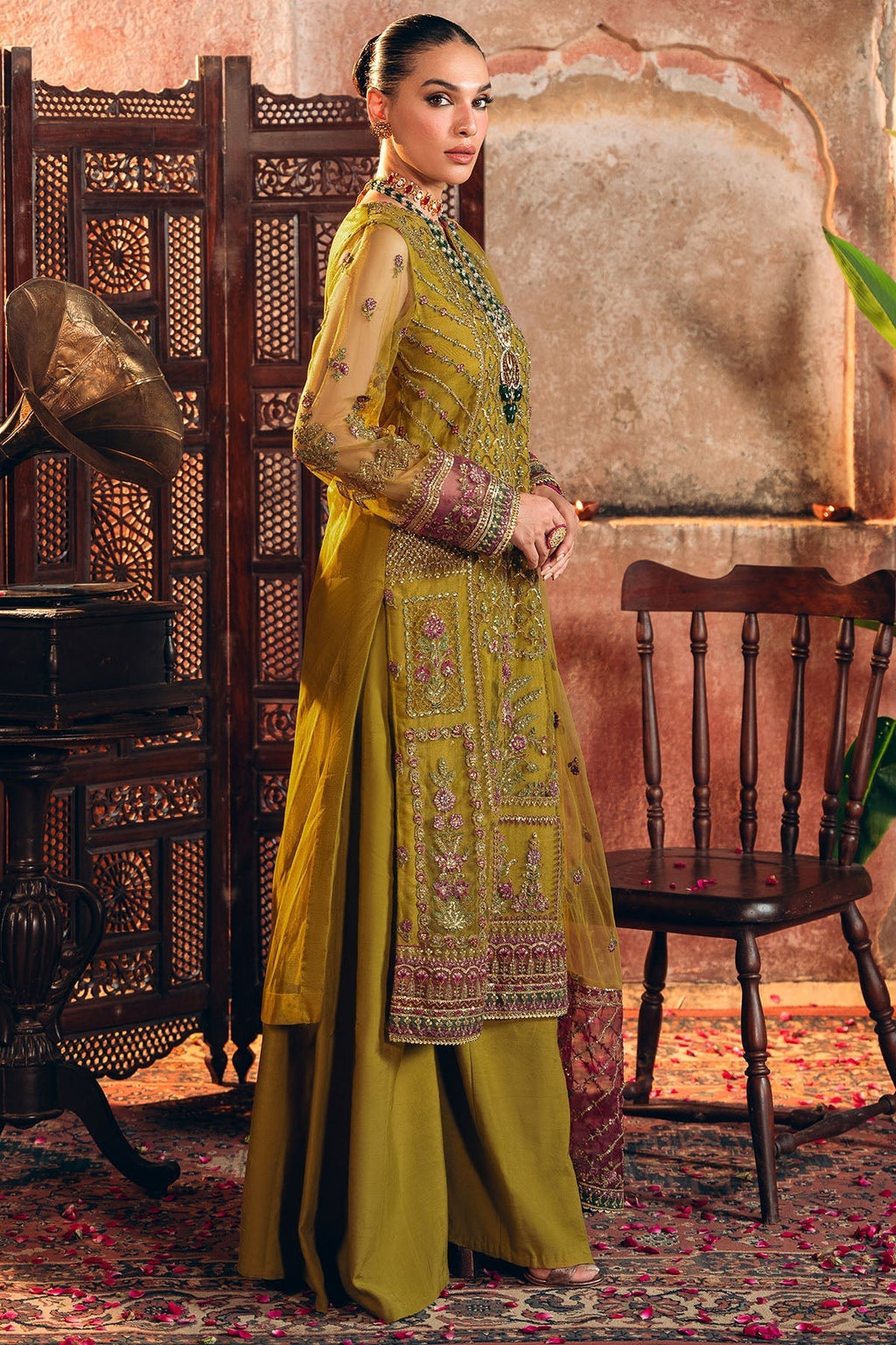 Motifz | Luxury Formal | 4824-ALMAS