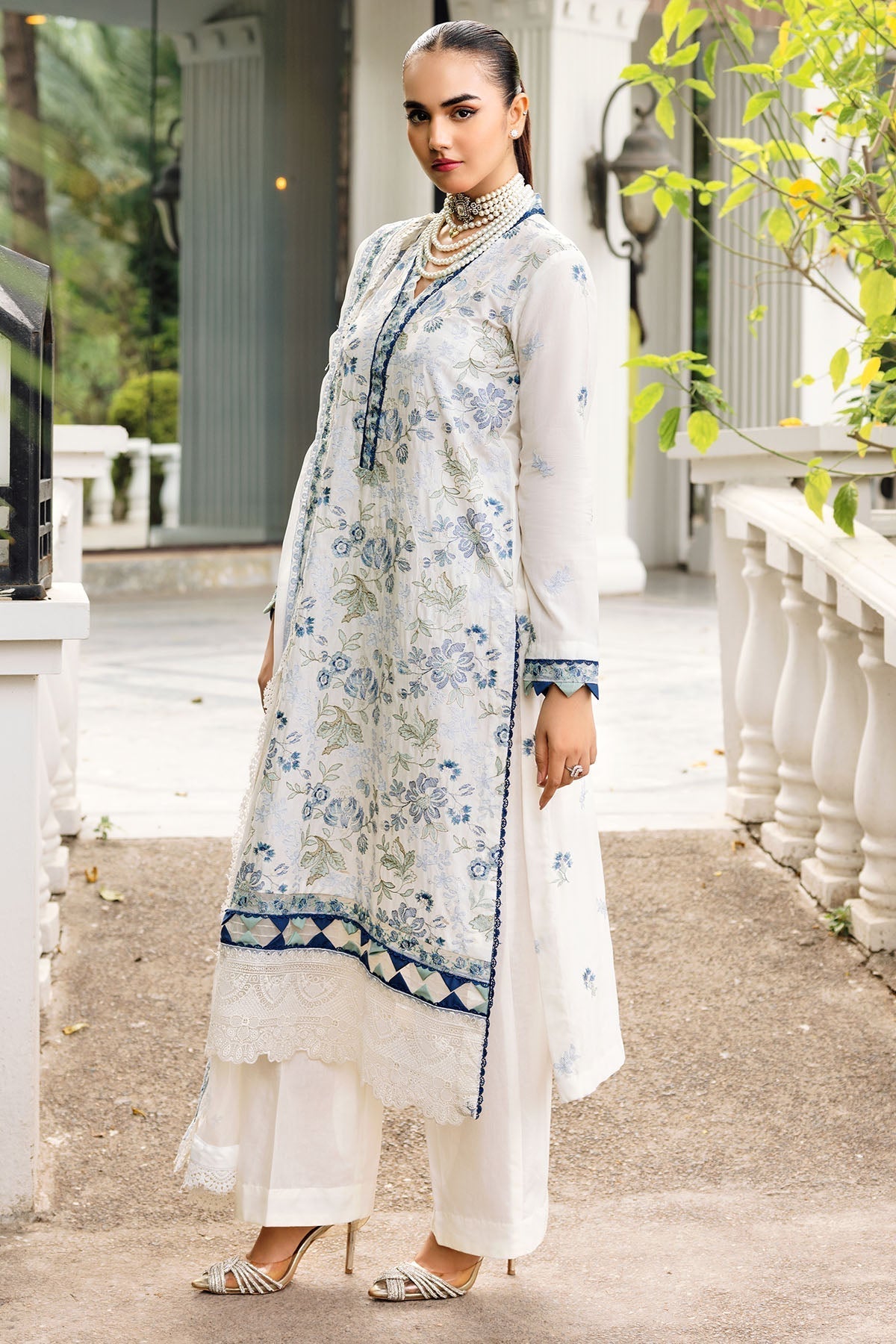 Motifz | Premium Lawn 24 | 4833-RAMEEN