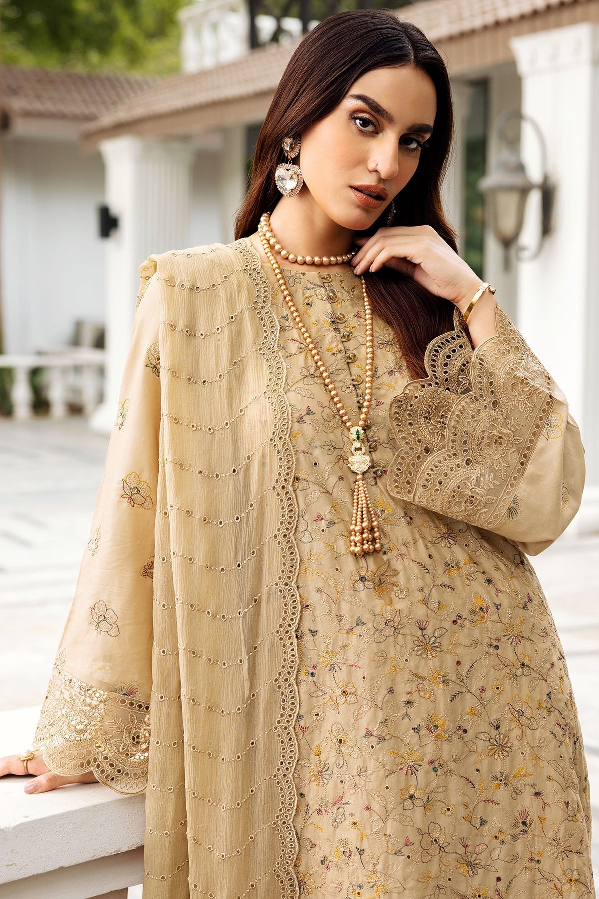 Motifz | Premium Lawn 24 | 4838-AREESH