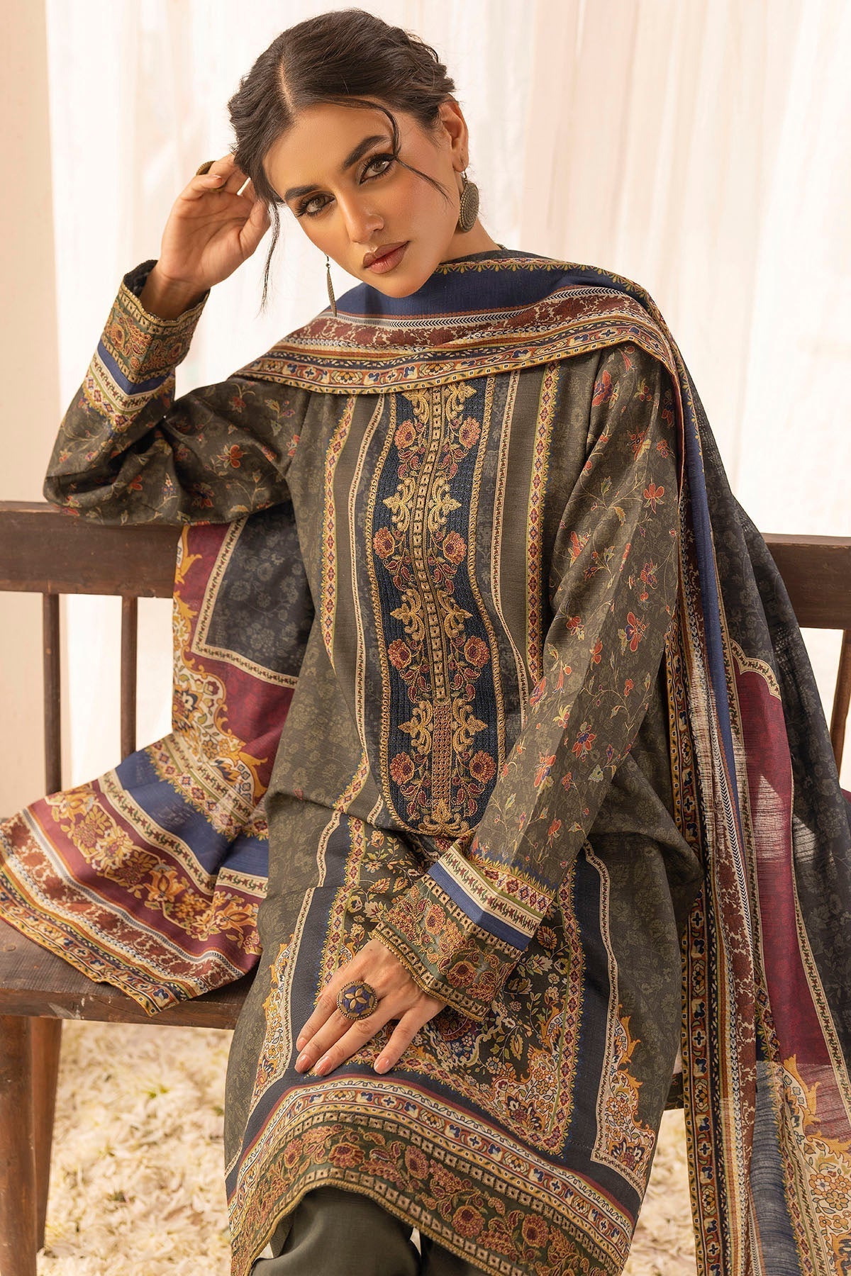 Motifz | Premium Khaddar | 5026-ROHA