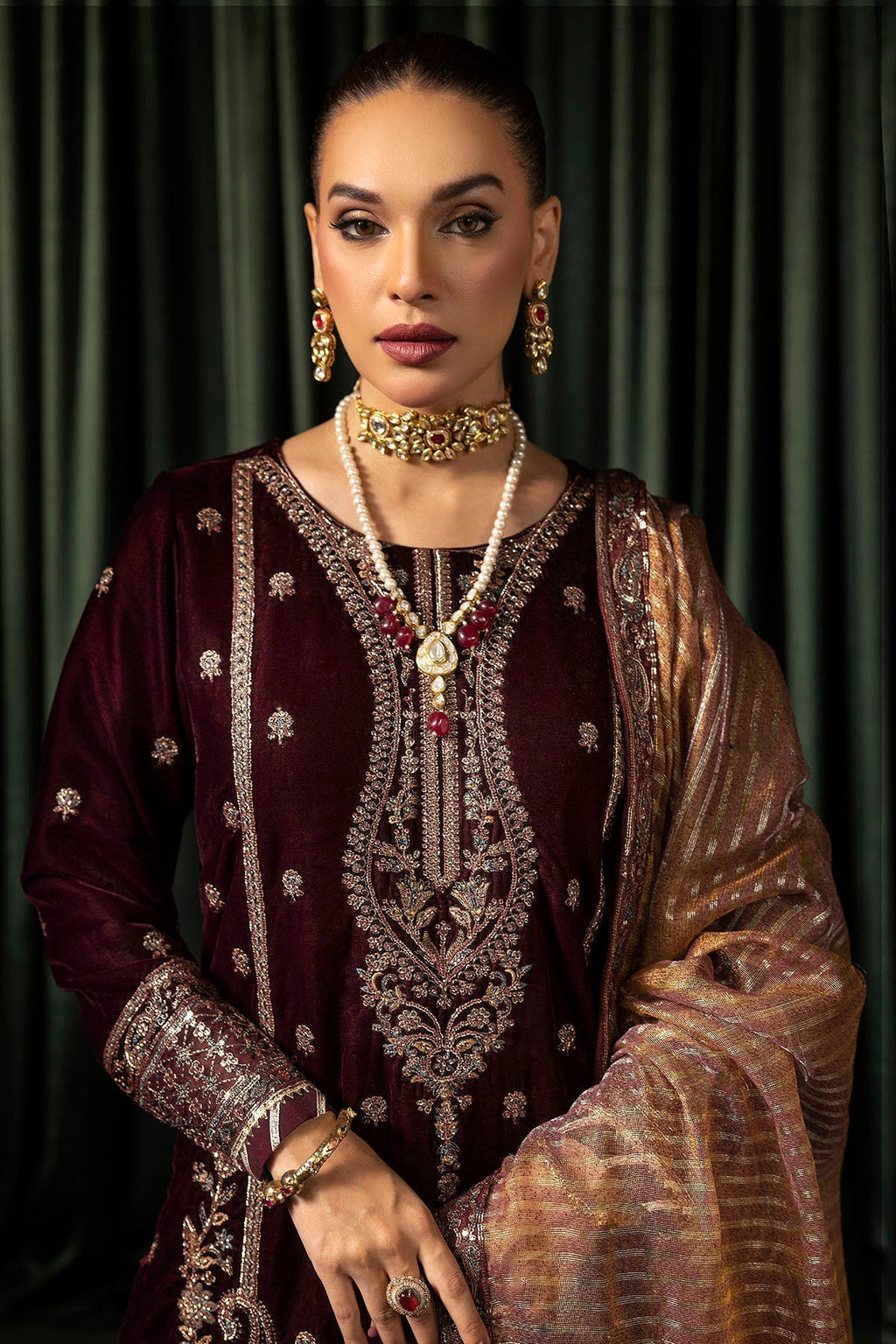 Motifz | Velvet Formals | 5096-DAISHA