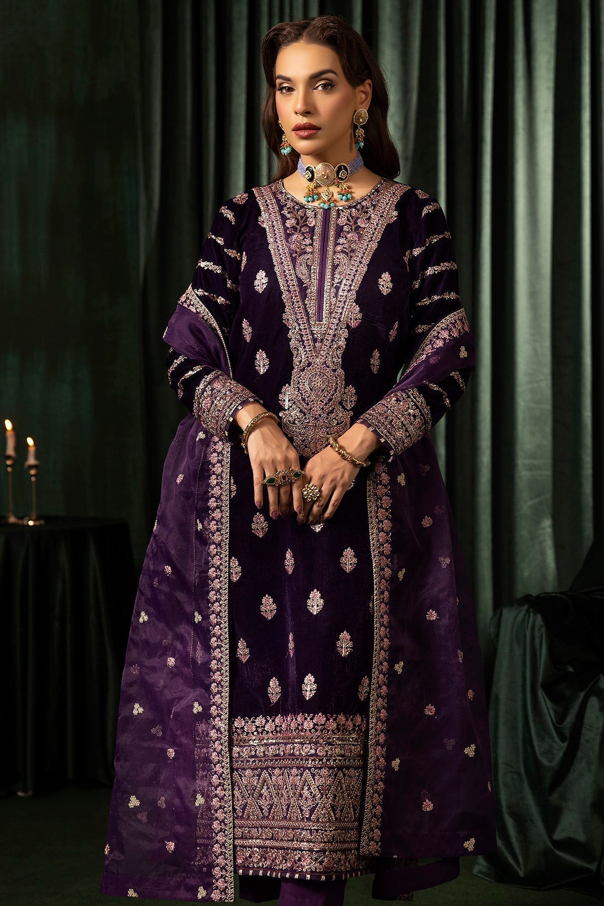 Motifz | Velvet Formals | 5100-IRHA