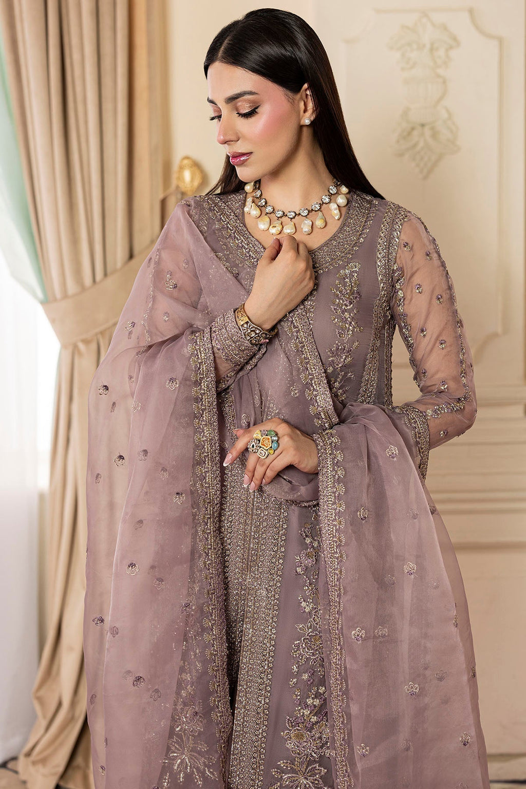 Motifz | Luxury Formals | 5138-OLEA
