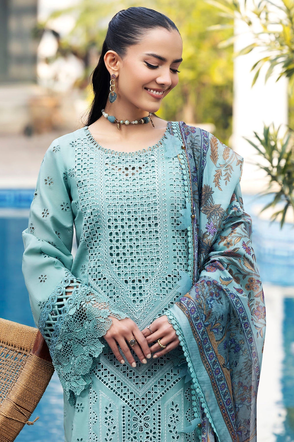 Motifz | Premium Lawn 25 | 5328-ISABEAU