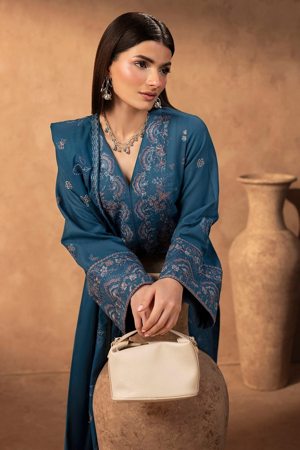 Motifz | Premium Winter 25 | 5677-MEADOW