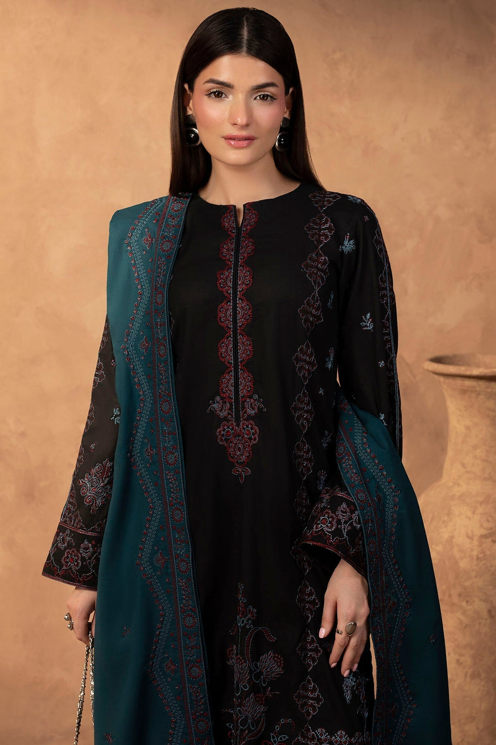 Motifz | Premium Winter 25 | 5680-SIERRA