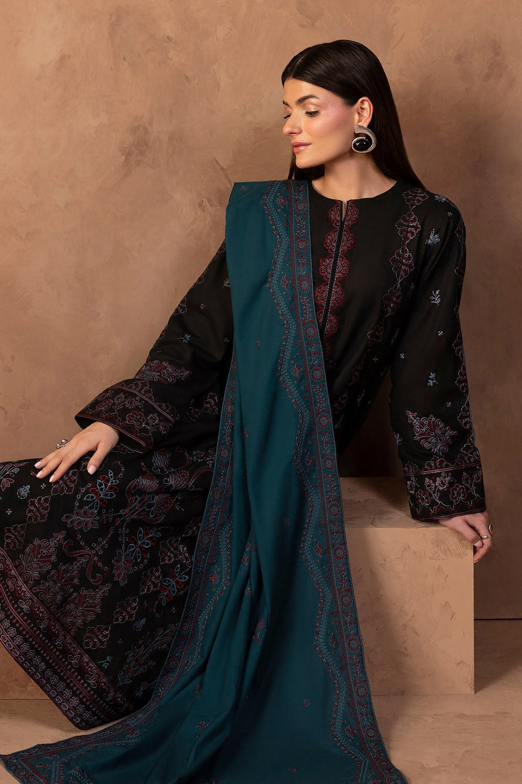 Motifz | Premium Winter 25 | 5680-SIERRA
