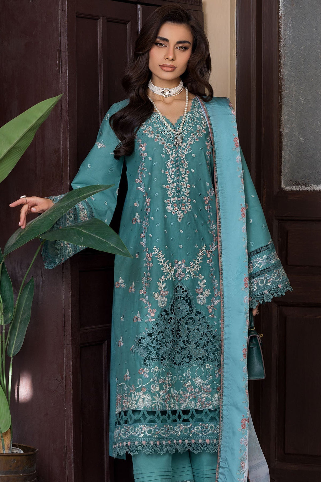 Motifz | Premium Lawn 26 | 5922-MIDNIGHT