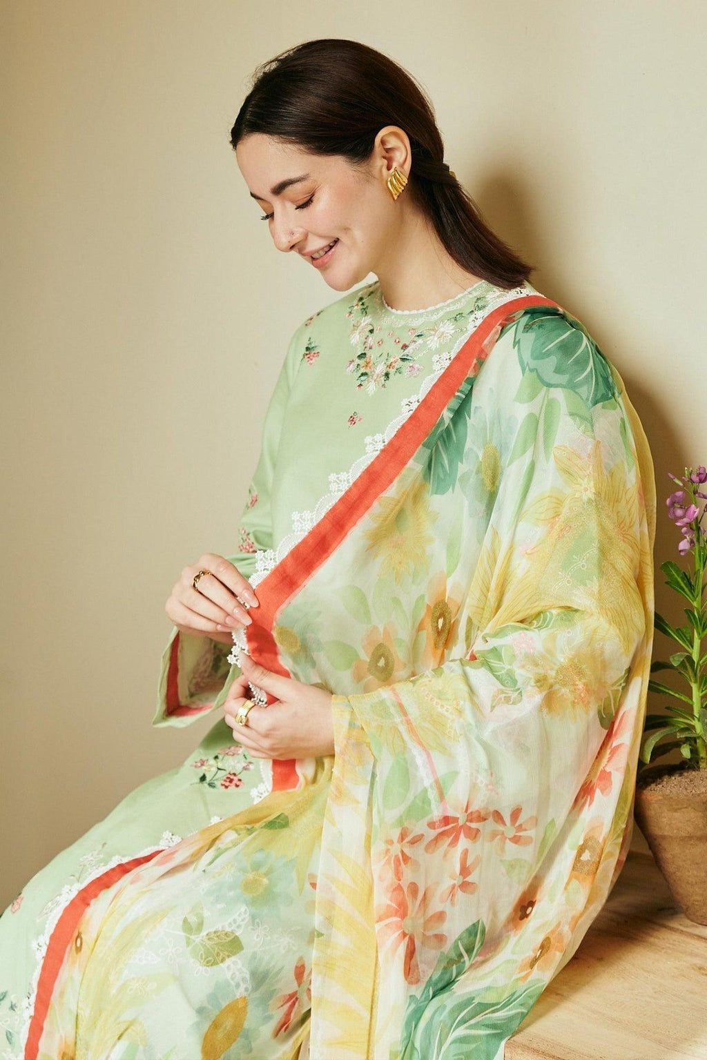 Zara Shahjahan - Mahay 4A - Riwayat-e-khas