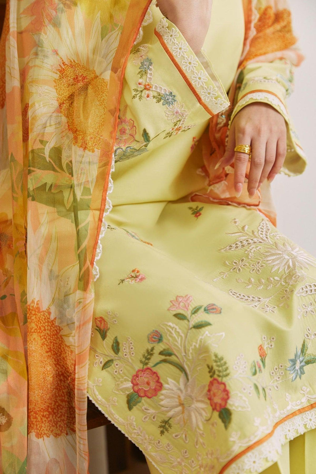 Zara Shahjahan - Mahay 4B - Riwayat-e-khas