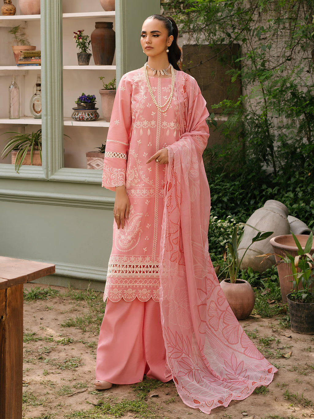 Mahnur | Masakali Luxury Lawn 24 | MK 03 - A - Riwayat-e-Khas