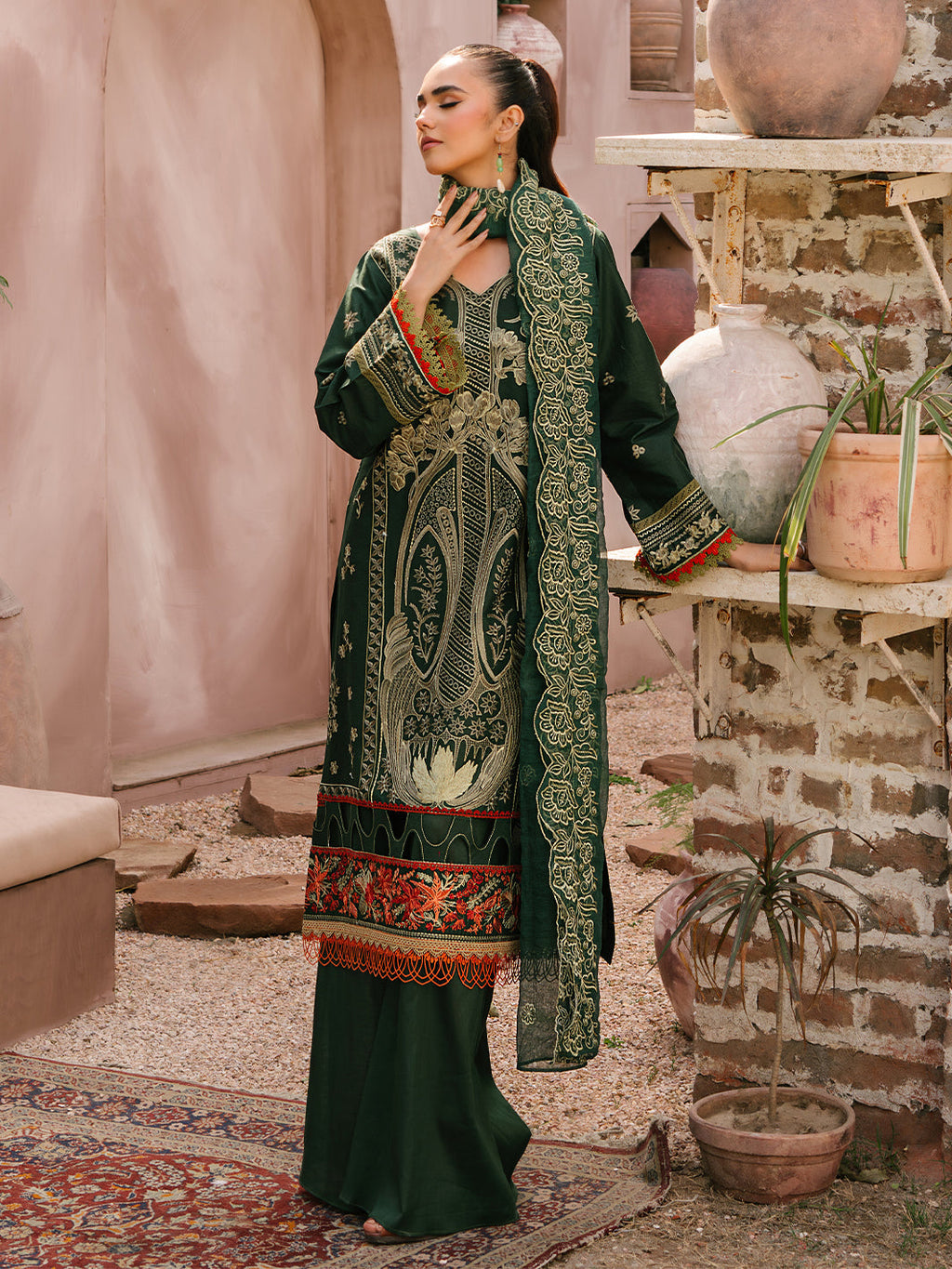 Mahnur | Masakali Luxury Lawn 24 | MK 04 - B - Riwayat-e-Khas