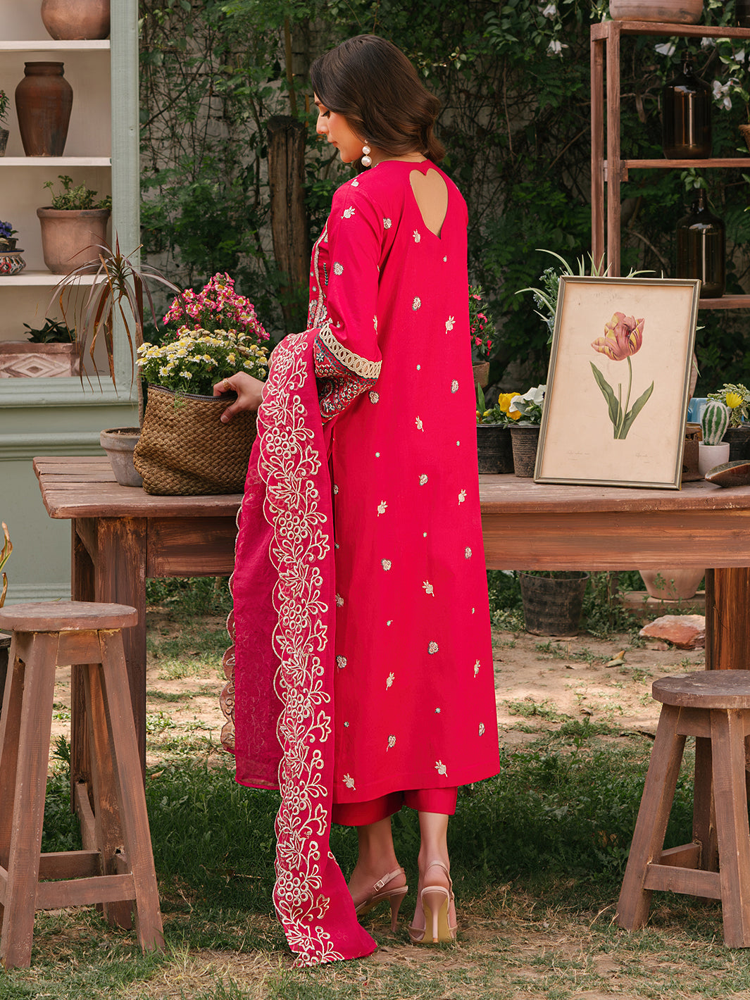 Mahnur | Masakali Luxury Lawn 24 | MK 06 - B - Riwayat-e-Khas