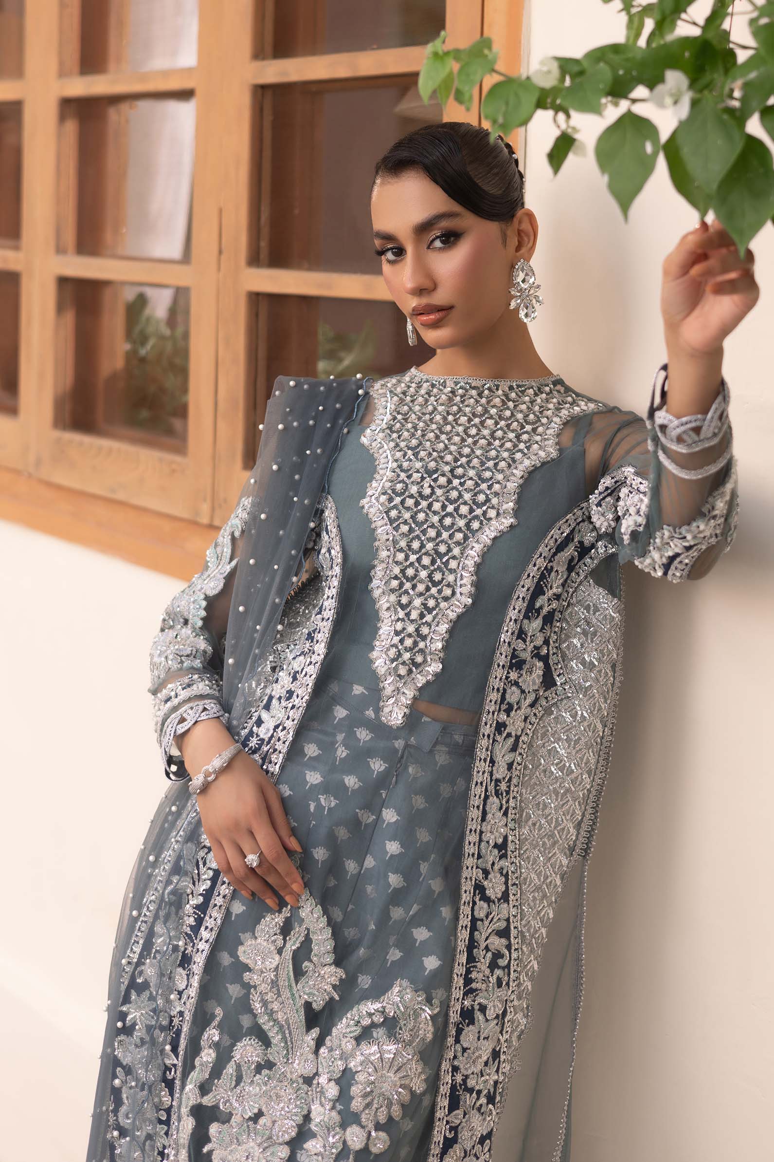Maryam Hussain | Marwa Luxury Formals 24 | Zari - Riwayat-e-Khas