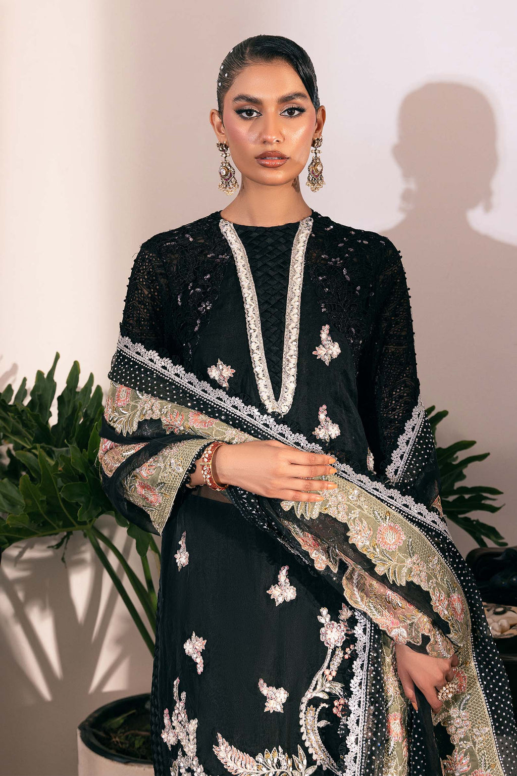 Maryam Hussain | Marwa Luxury Formals 24 | Sitara - Riwayat-e-Khas