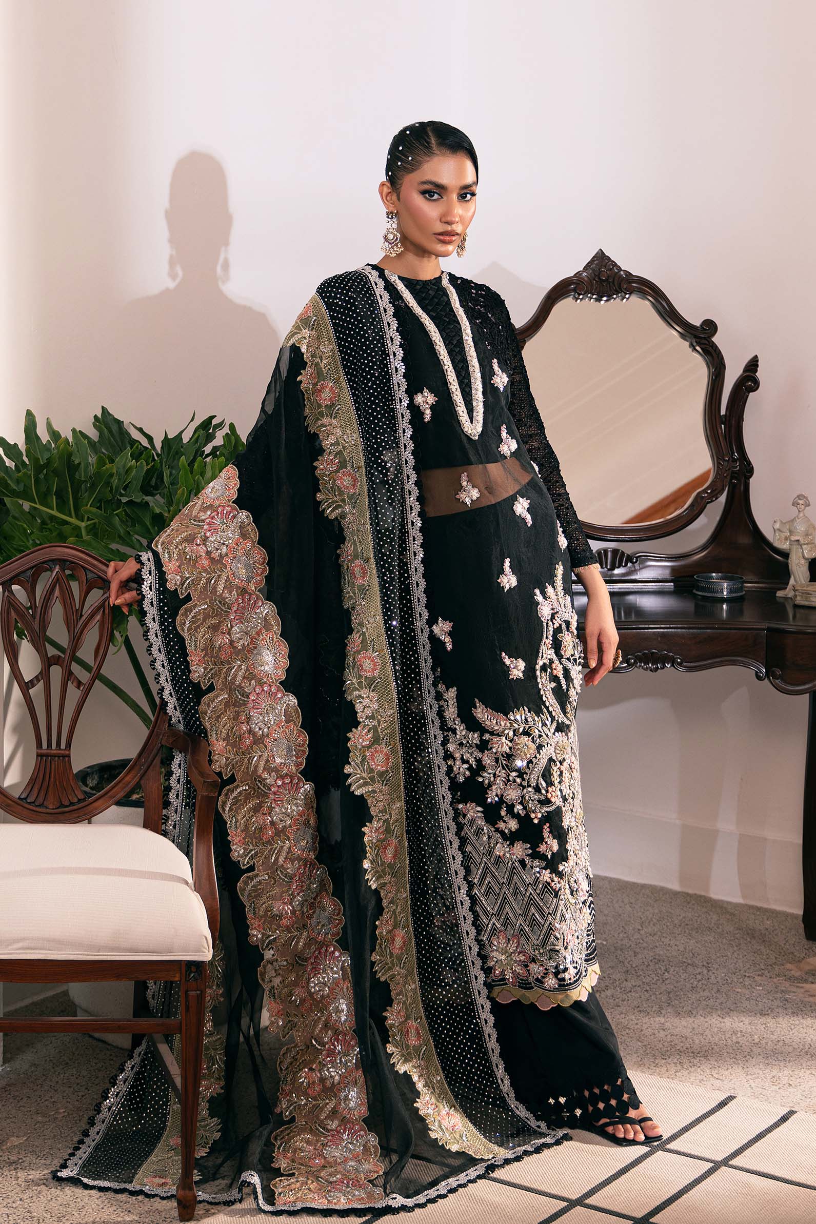 Maryam Hussain | Marwa Luxury Formals 24 | Sitara - Riwayat-e-Khas