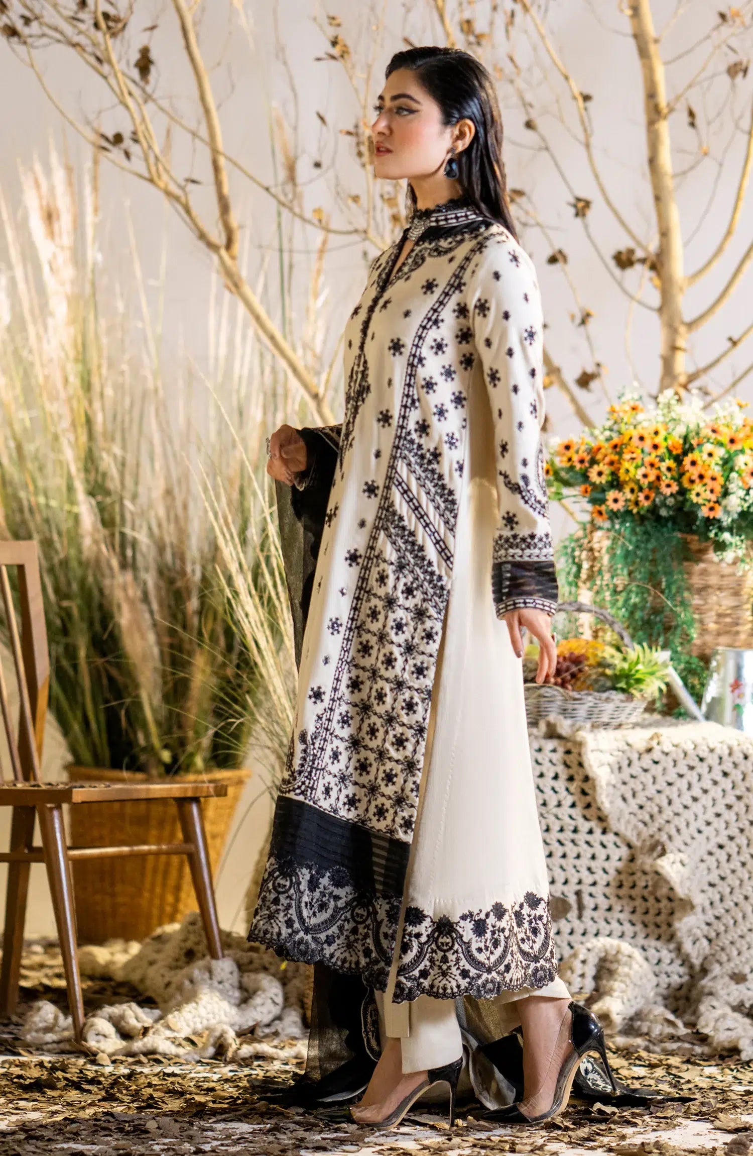 Maryum N Maria | Shehr Bano Winter 23 | SIMRAN MW23555 - House Of Anaya