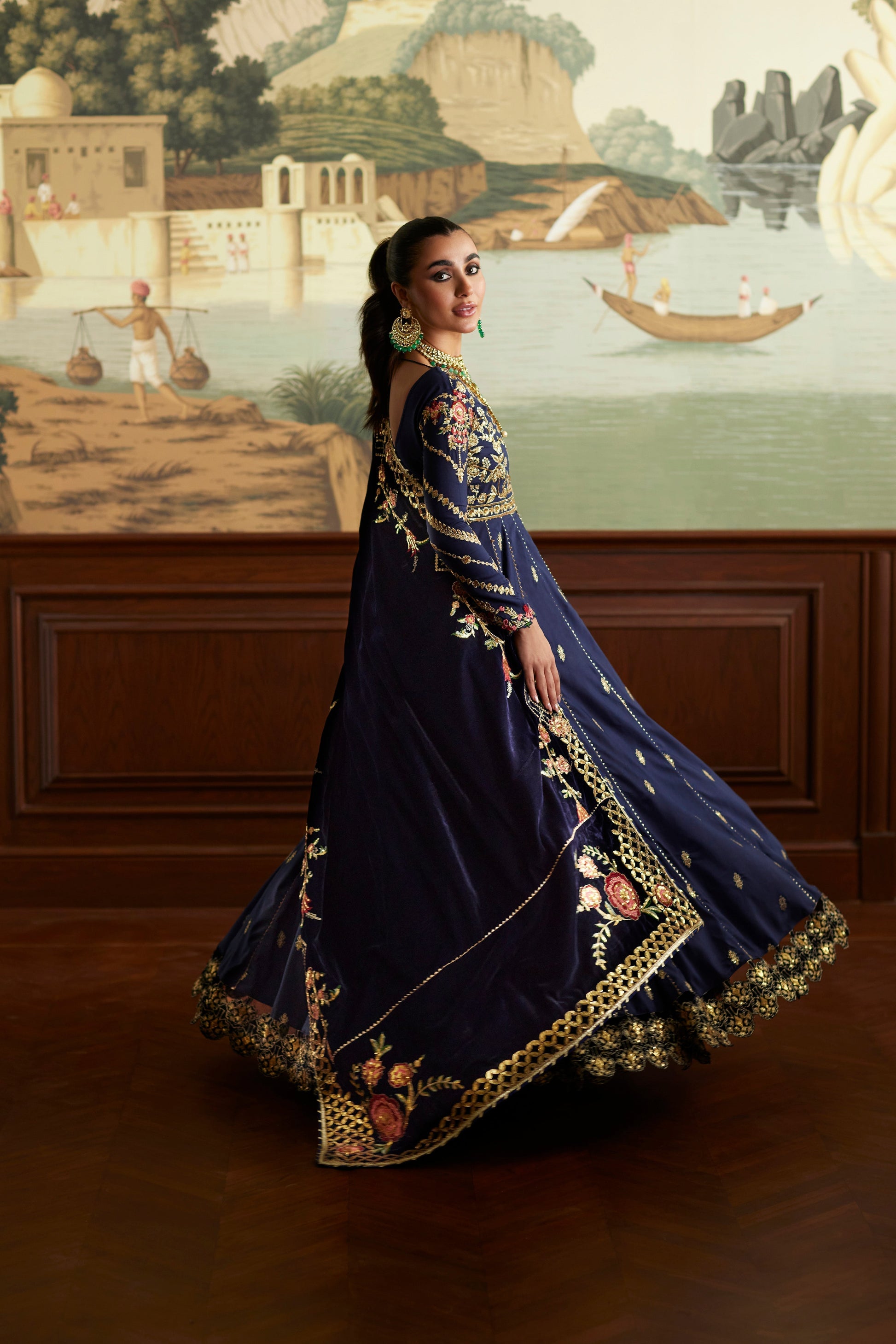 Mina Hassan | Velvet Luxe |  Raniya - Riwayat-e-Khas