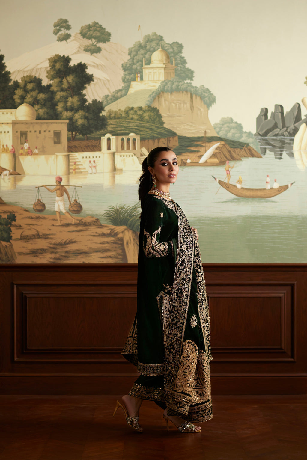 Mina Hassan | Velvet Luxe | Zehra - Riwayat-e-Khas