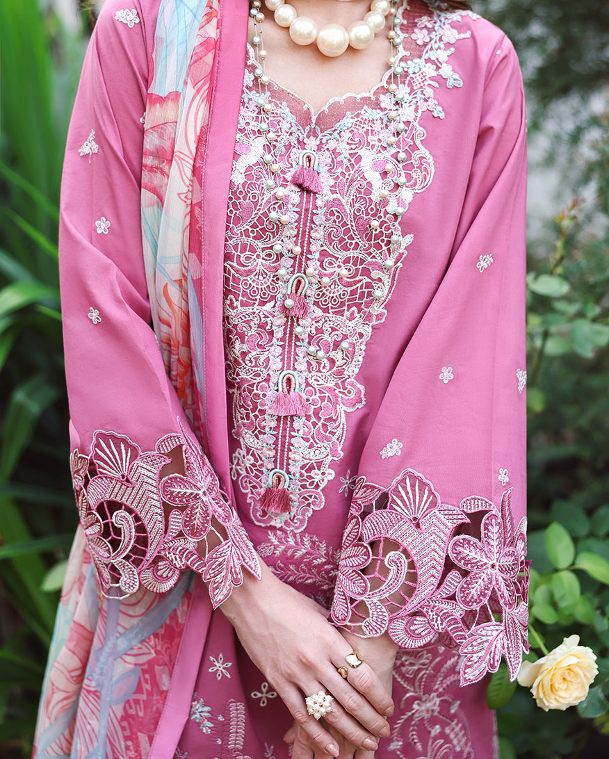 Mushq | The Secret Garden Lawn | Mystic Camellia