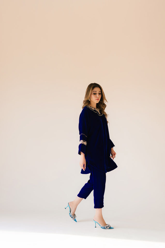 Sammy K | Velvet Festive Edit | Royal blue velvet Poncho Outfit - Riwayat-e-Khas