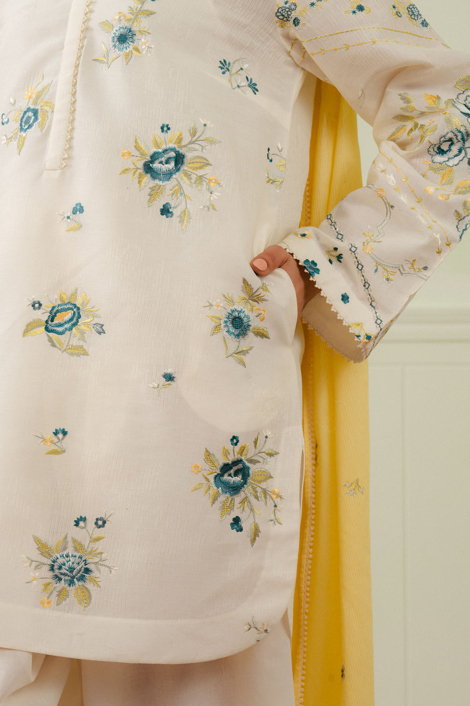 Zara Shahjahan | Coco Lawn 25 | NORA-10B - Riwayat-e-Khas