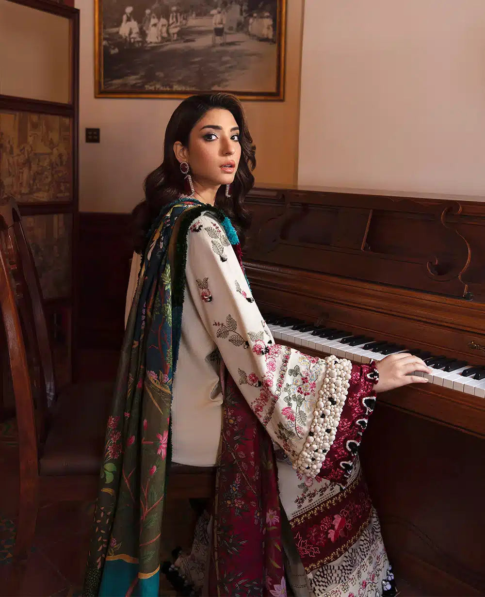 Republic Womenswear | Noemei Luxury Shawl 23 | NWU23-D8-B - House Of Anaya