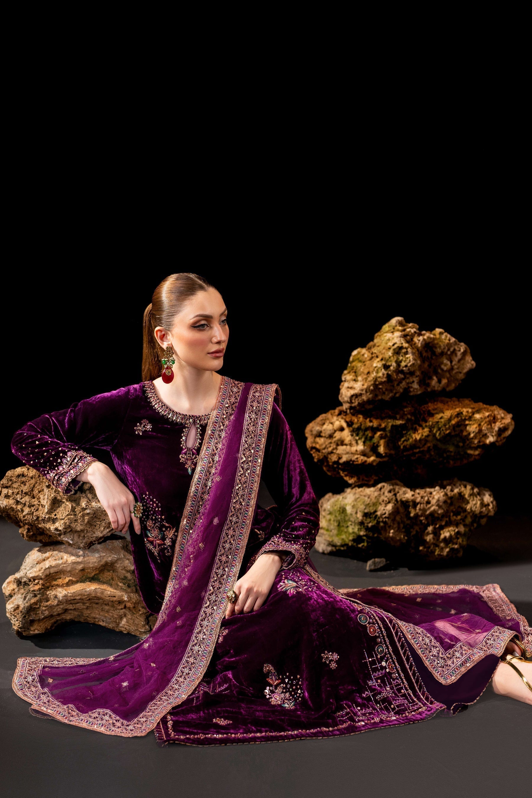 Naqshi | Makhmal 24 |  Rubayi - Riwayat-e-Khas