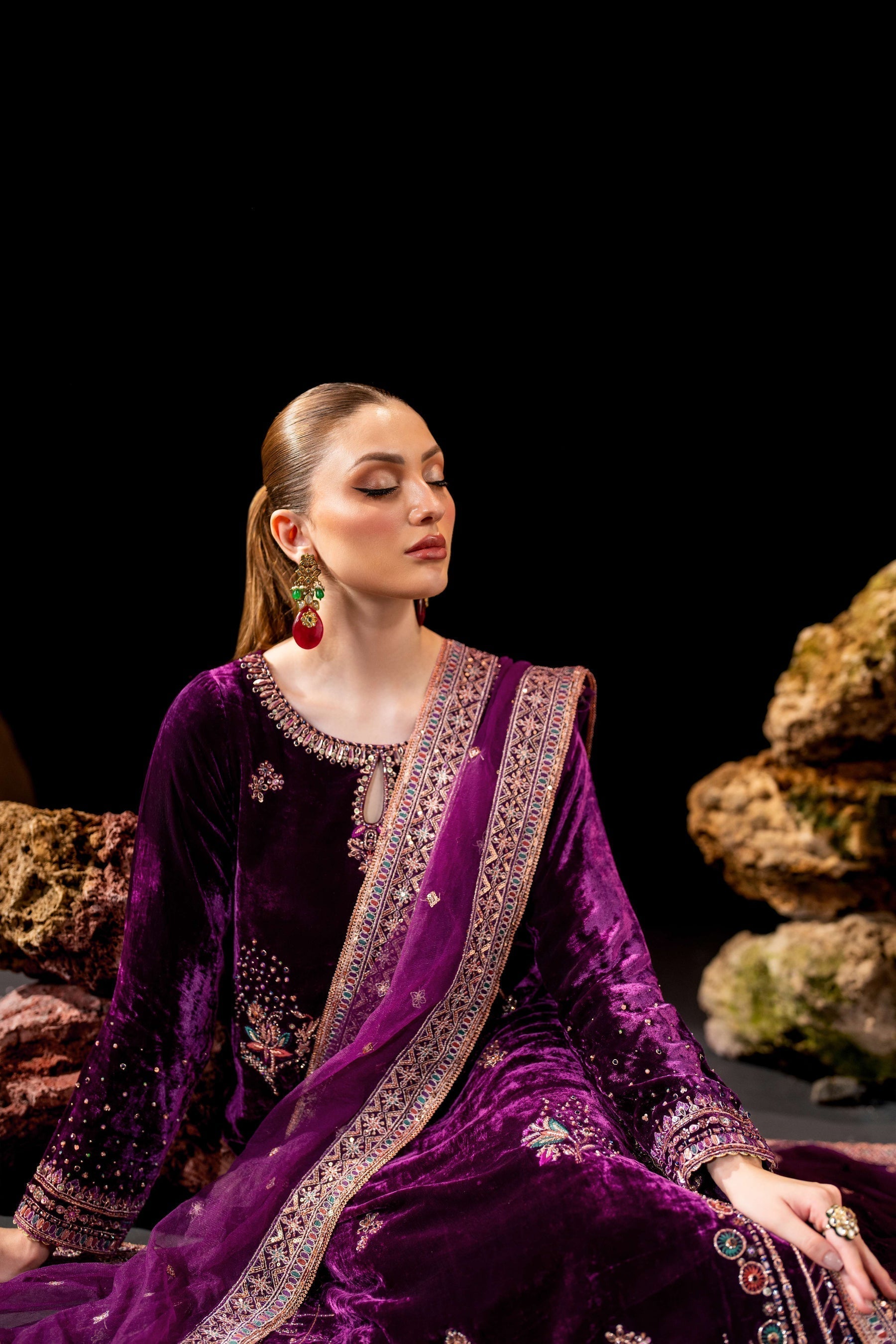 Naqshi | Makhmal 24 |  Rubayi - Riwayat-e-Khas