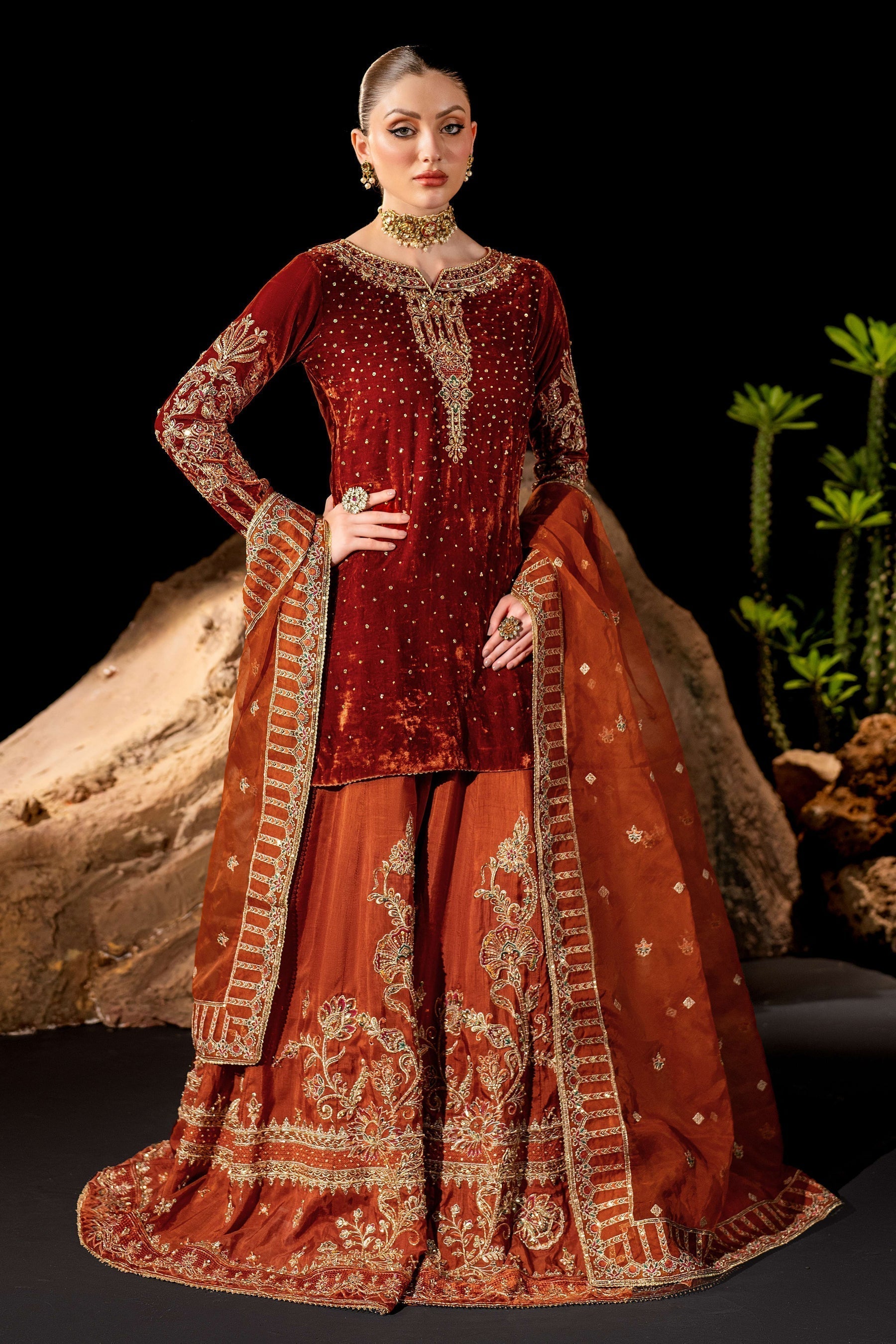 Naqshi | Makhmal 24 |  Amber - Riwayat-e-Khas