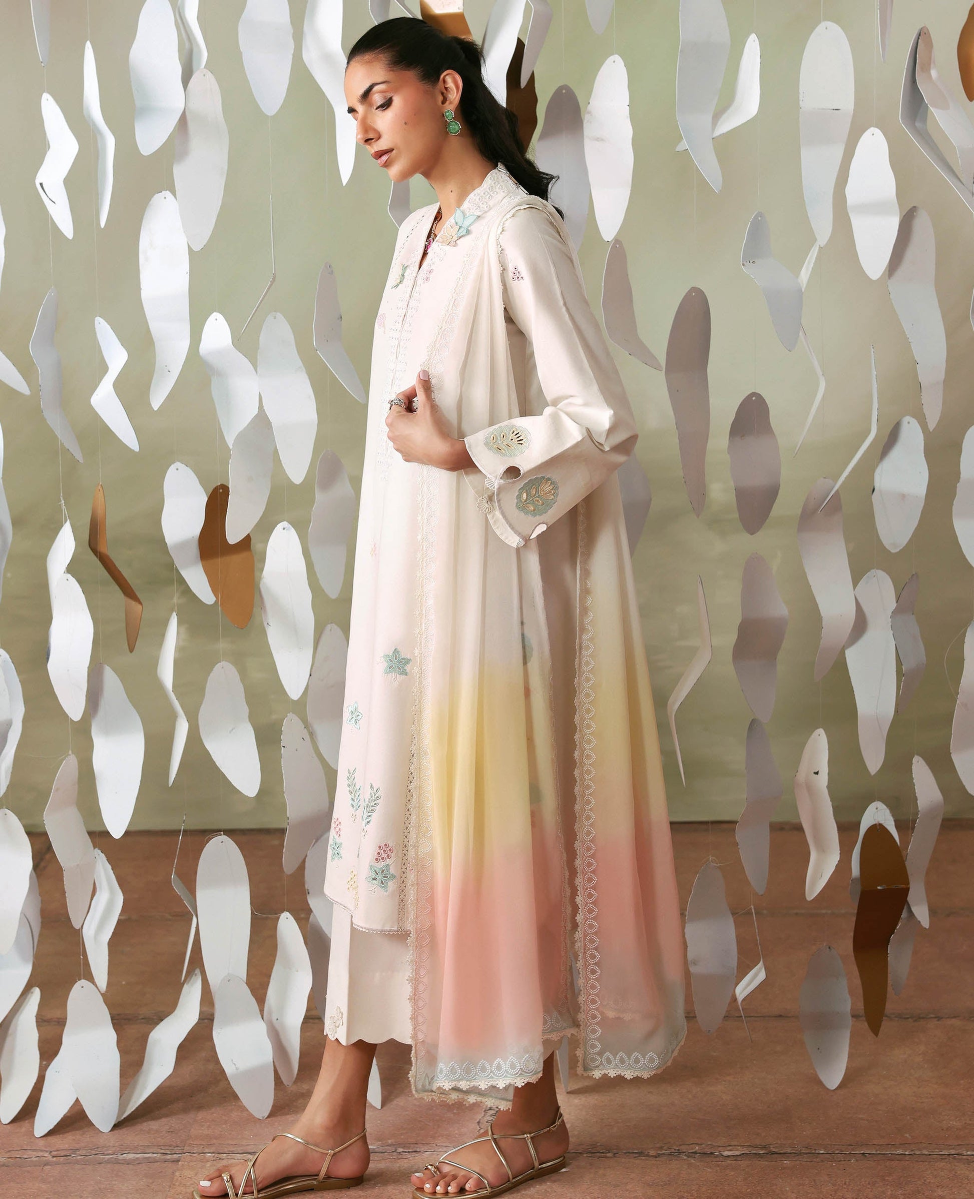 Republic Womenswear | Basic Vol 1'26 | Neve