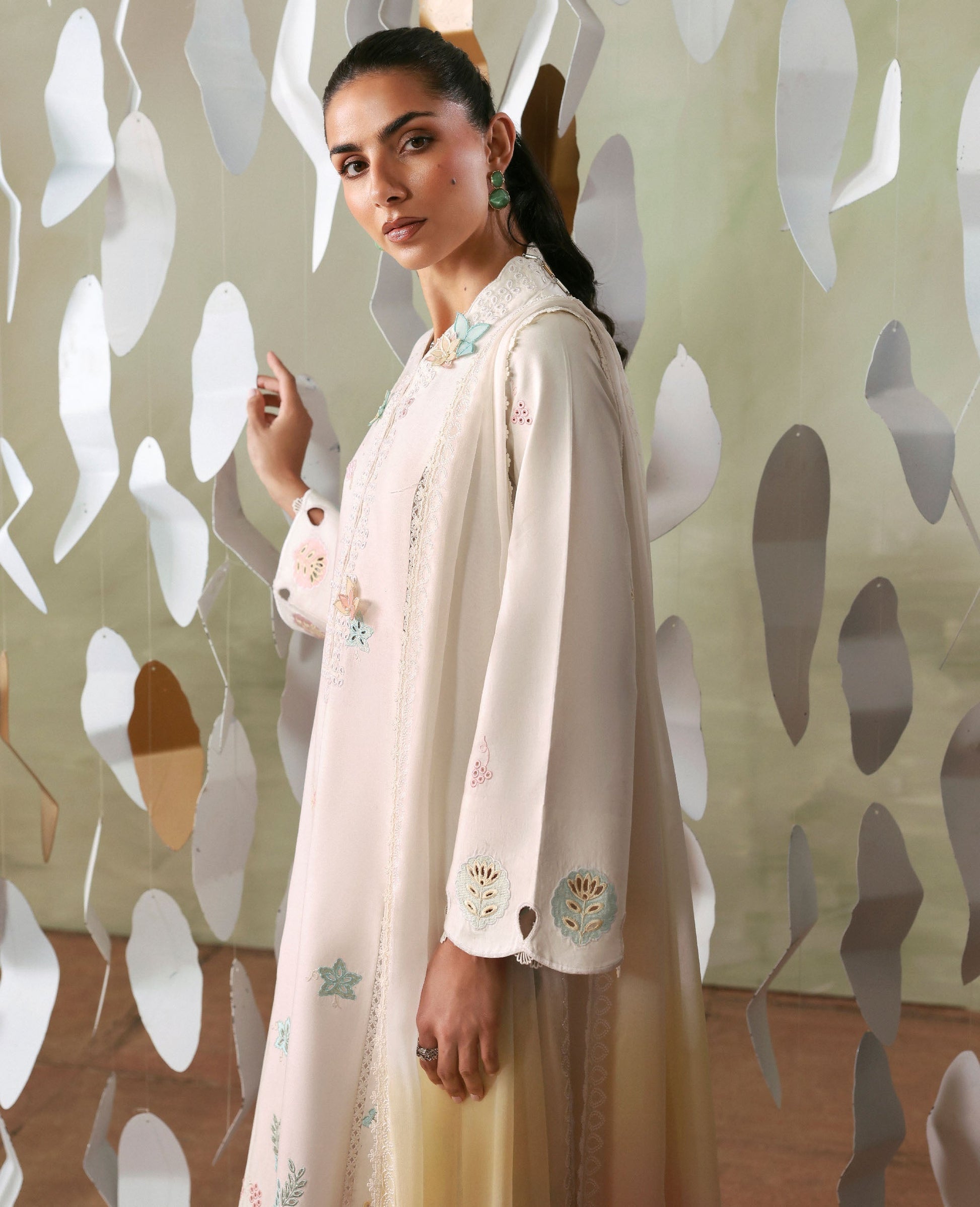Republic Womenswear | Basic Vol 1'26 | Neve