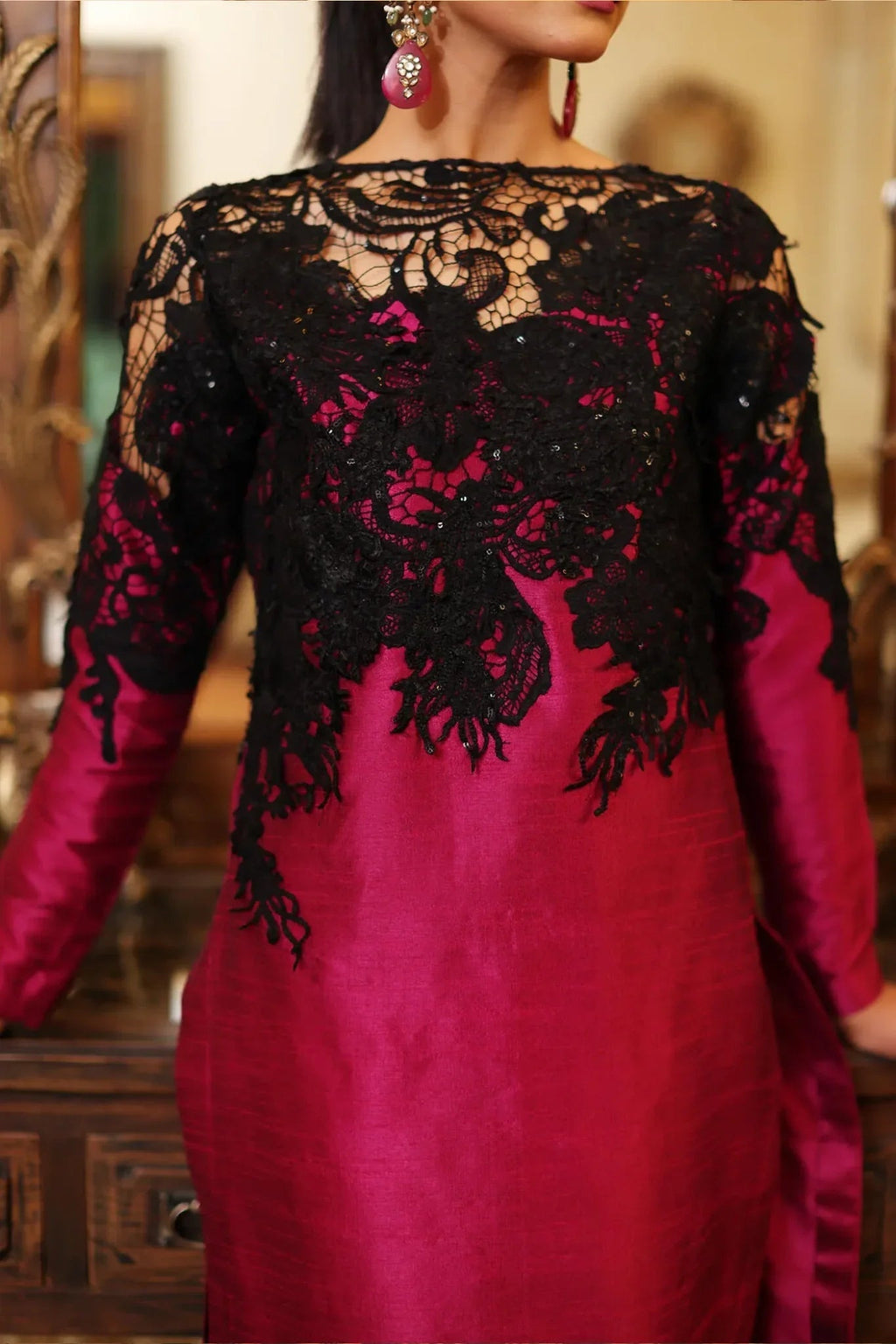 Musferah Saad | Enchante Formals | Royal Onyx