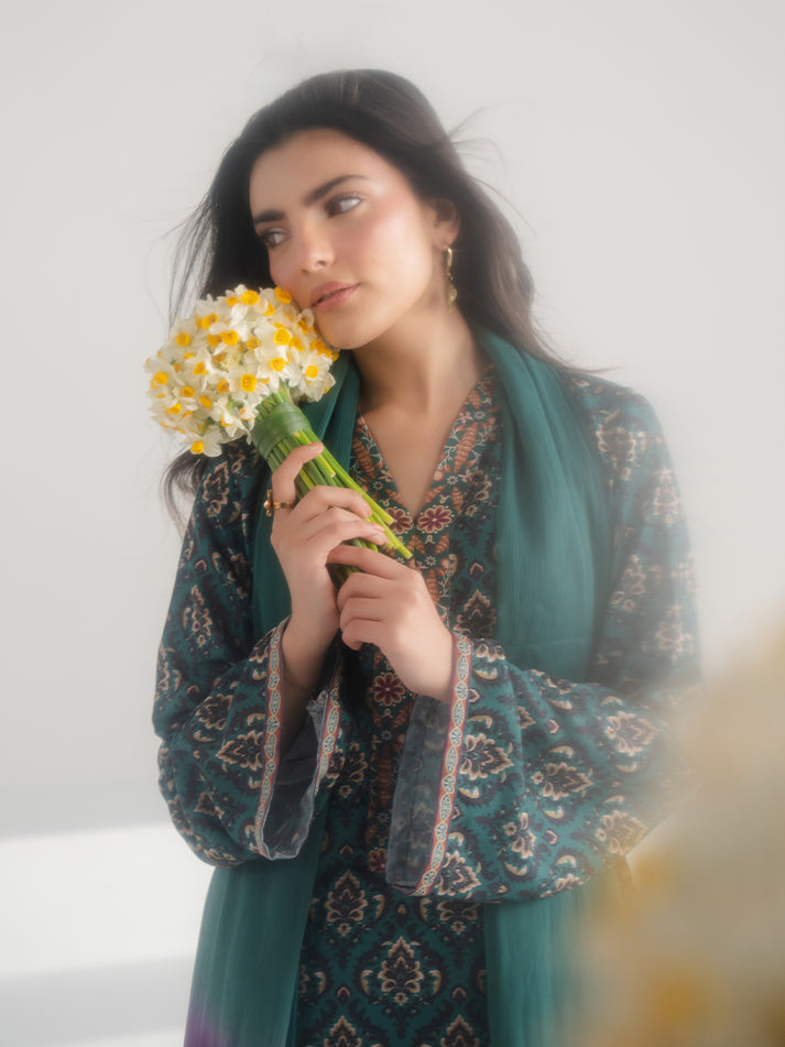 Gulaal | Summer Pret 26 | Lucero