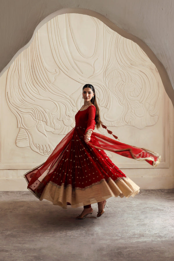 Vanya | Revuse Wedding Formals | RV-01 - Riwayat e Khas