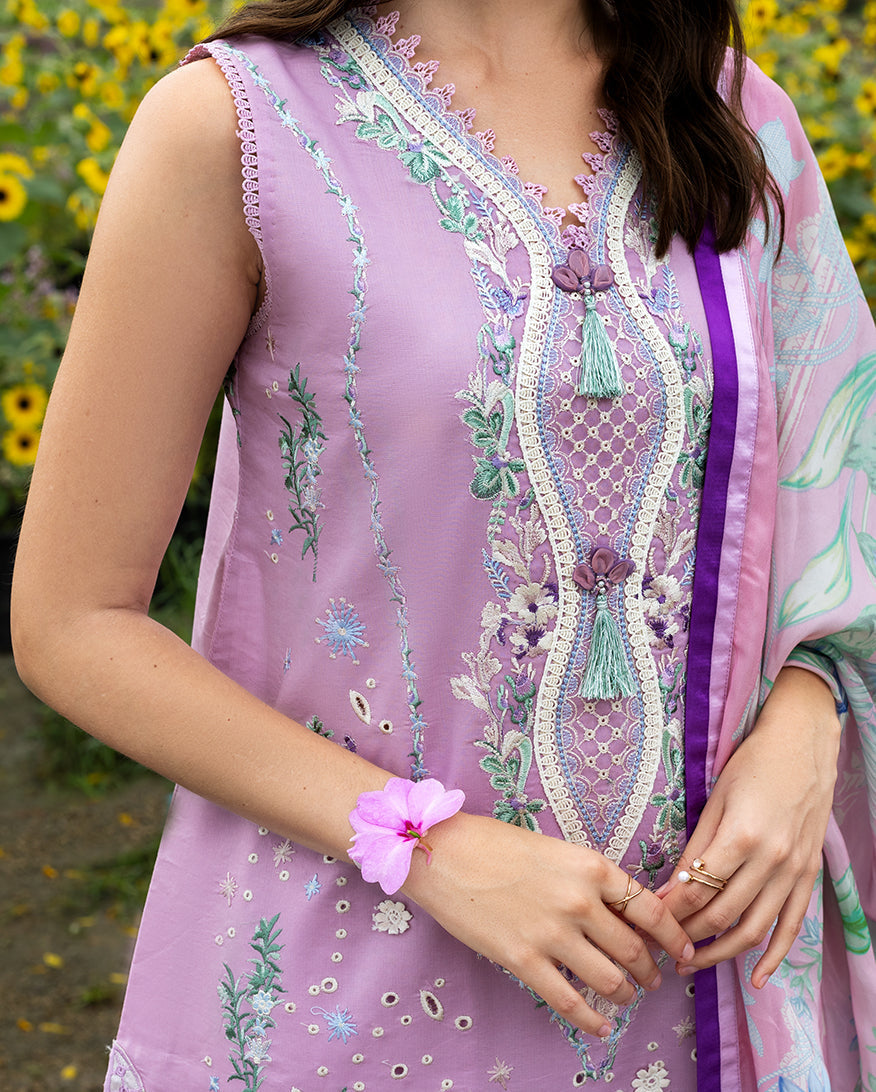Mushq | Hemline the Secret Garden | Peony Glow