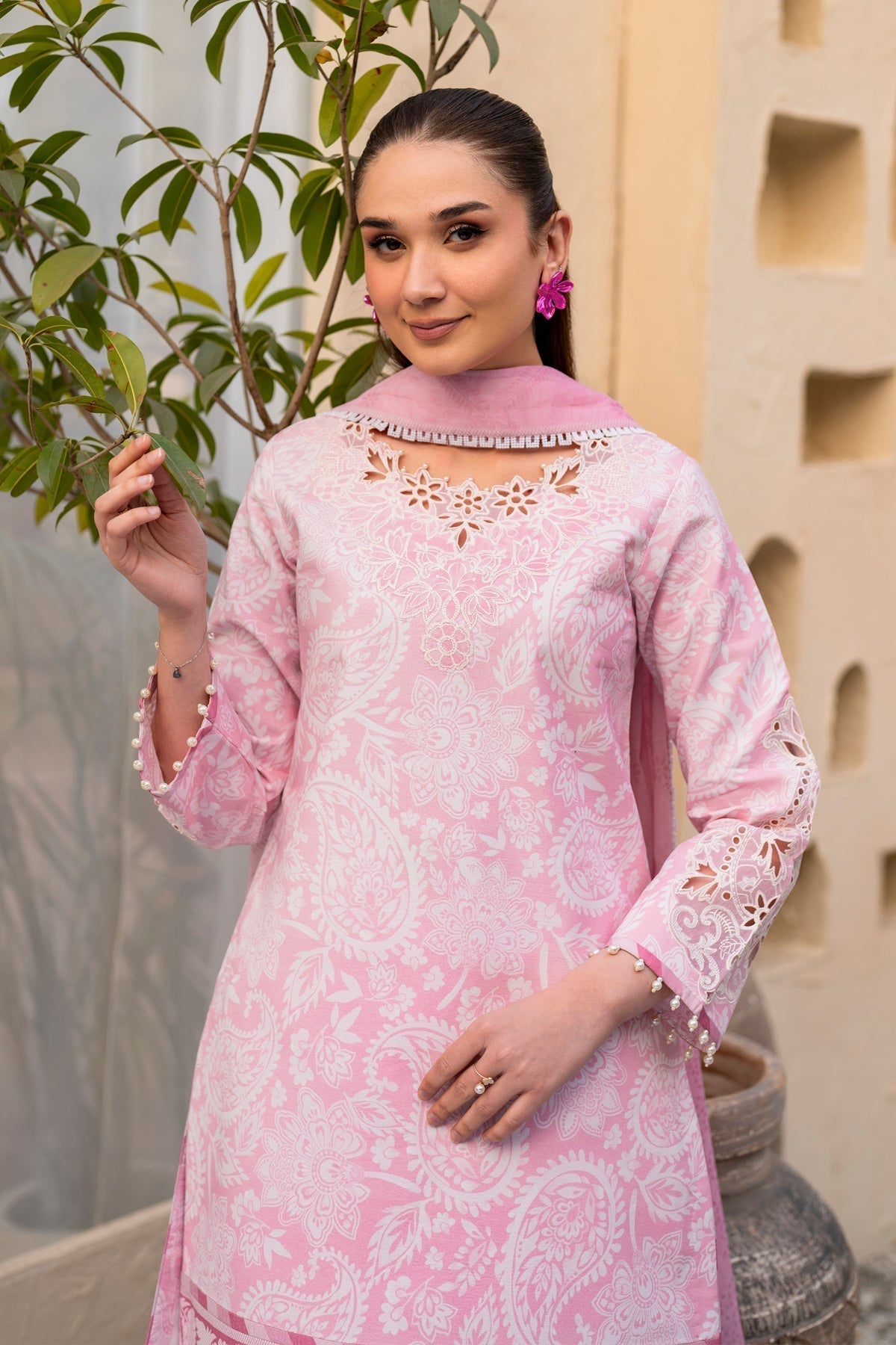 Alizeh | Levana Lawn | Perla - Riwayat-e-Khas