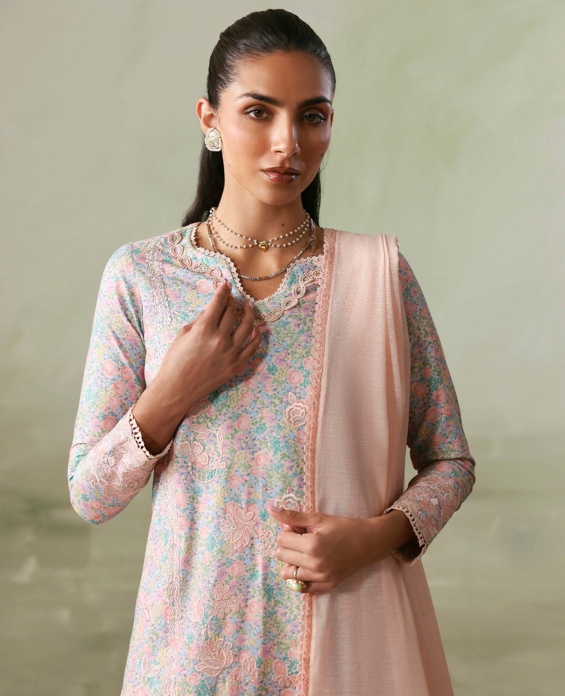 Republic Womenswear | Basic Vol 1'26 | Pesca