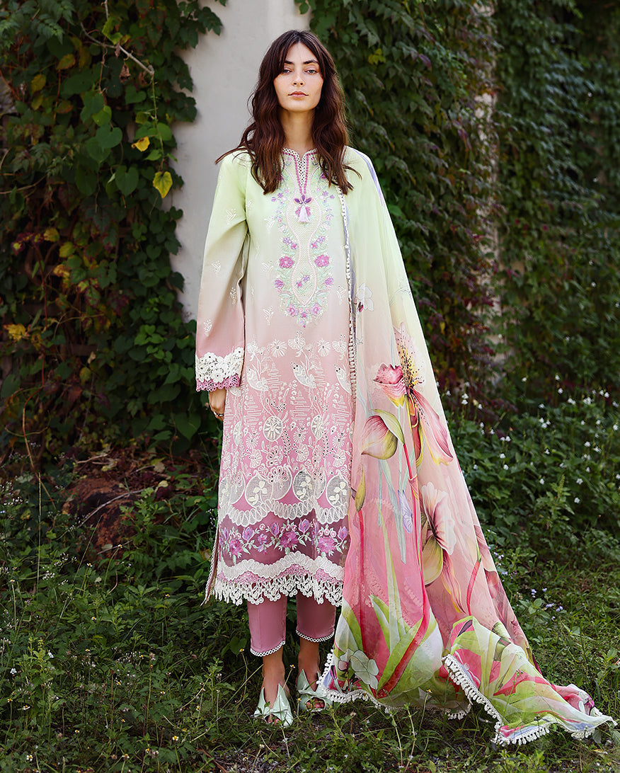 Mushq | Solace | Ombre Chikankari | Petal Pull