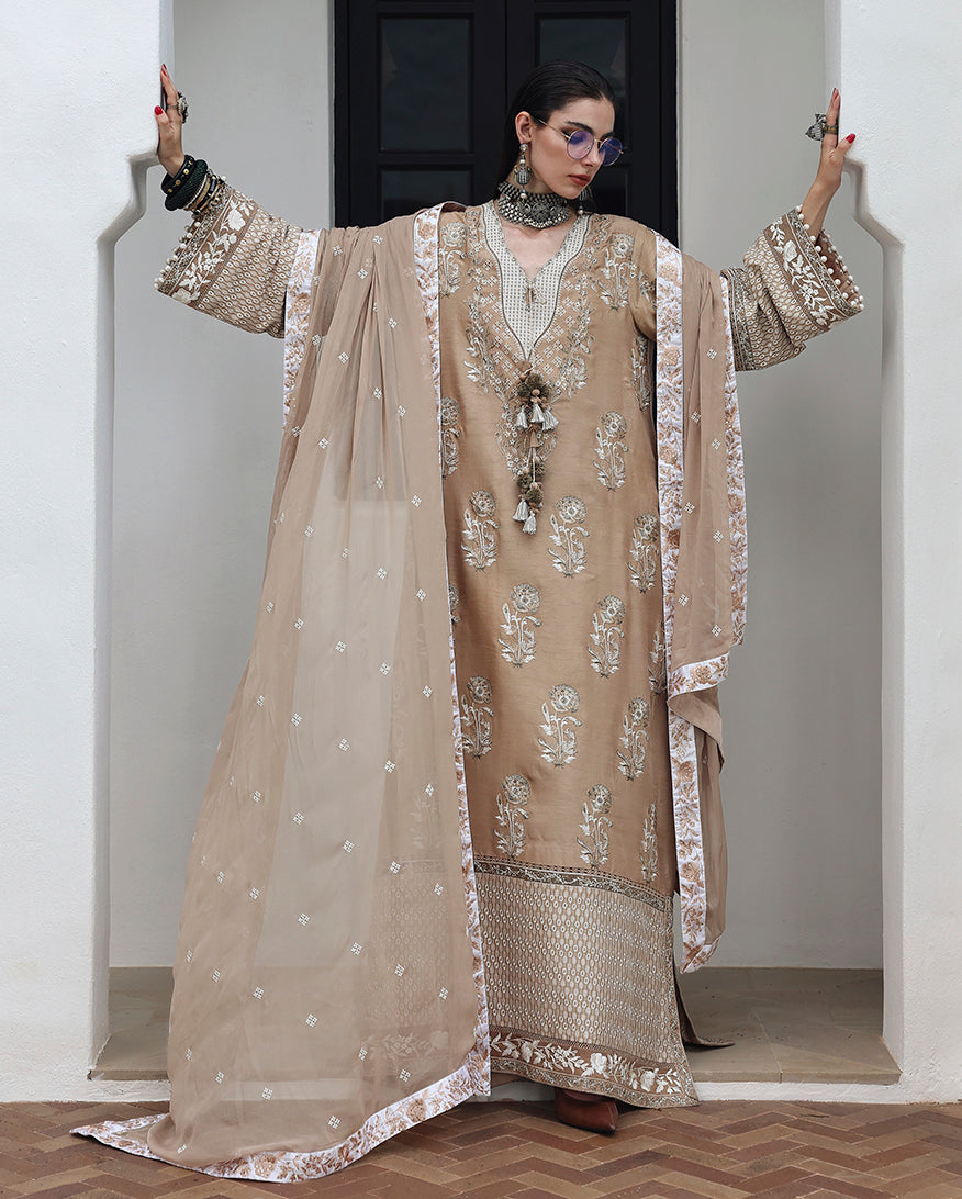 Mushq | Nuvera | Rawsilk | Queen's Promise