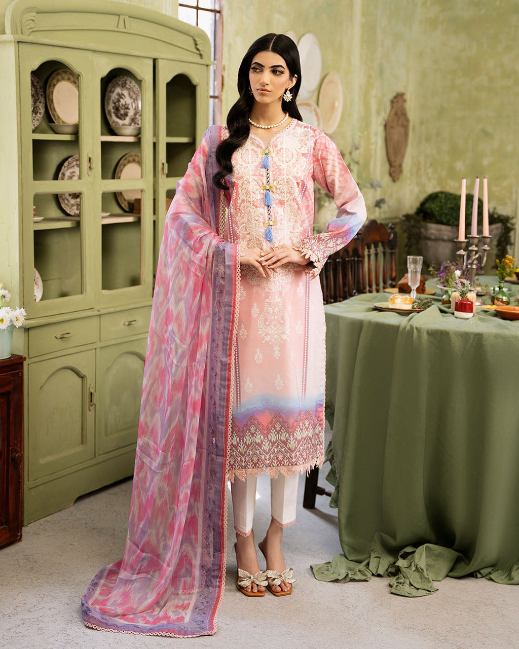 Roheenaz | Flora Printed Lawn | Amara - Riwayat-e-Khas