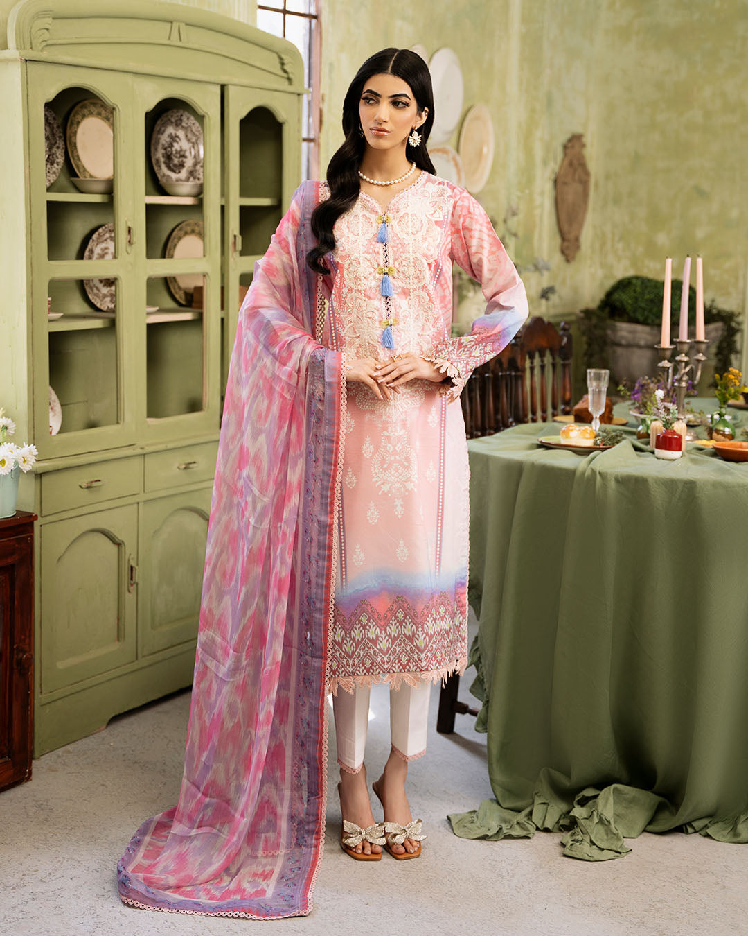 Roheenaz | Flora Printed Lawn | Amara - Riwayat-e-Khas