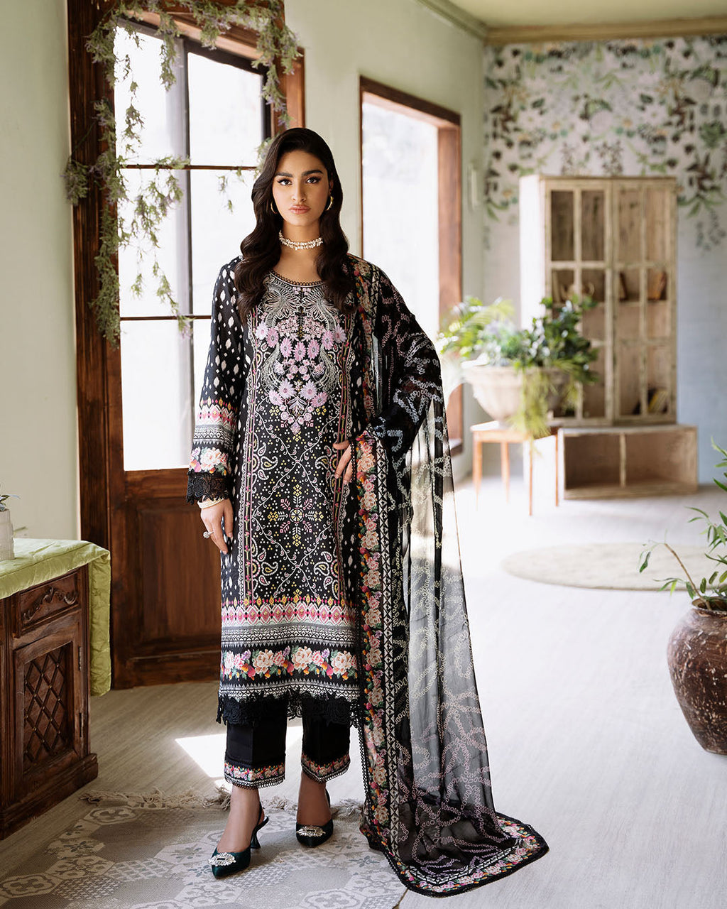 Roheenaz | Flora Printed Lawn | Veridian - Riwayat-e-Khas