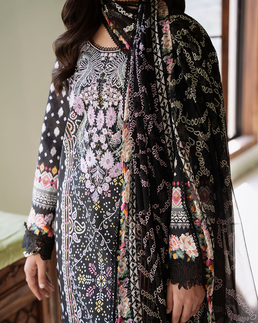 Roheenaz | Flora Printed Lawn | Veridian - Riwayat-e-Khas