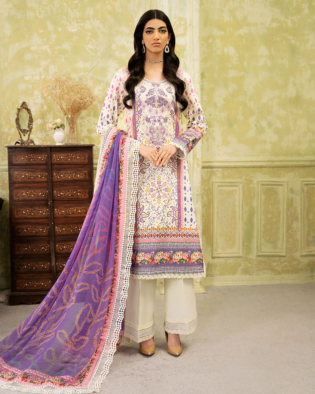 Roheenaz | Flora Printed Lawn | Evangeline - Riwayat-e-Khas