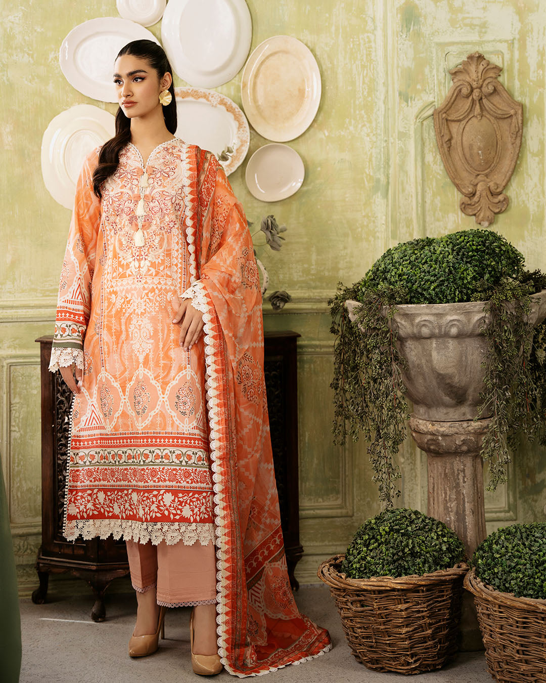 Roheenaz | Flora Printed Lawn | Cascade - Riwayat-e-Khas