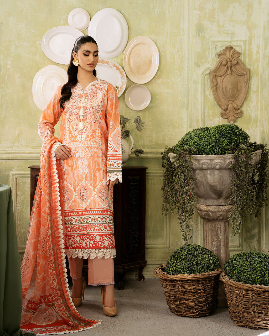 Roheenaz | Flora Printed Lawn | Cascade - Riwayat-e-Khas